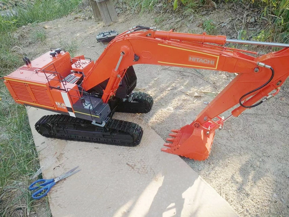 Heavy-Duty 1/12 Hitachi Excavator Metal RC Truck Adult Hobby Model